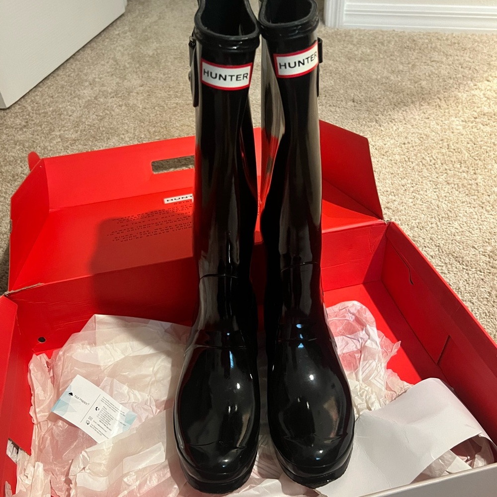Hunter rain boots size 10